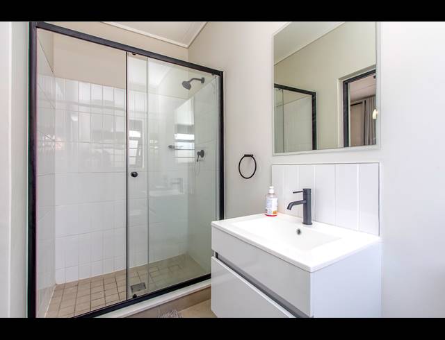 3 BEDROOM APARTMENT FOR SALE IN LINBRO PARK